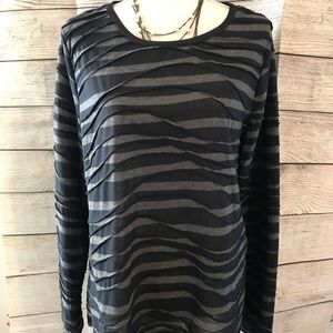 Wavy Vera Wang long sleeve